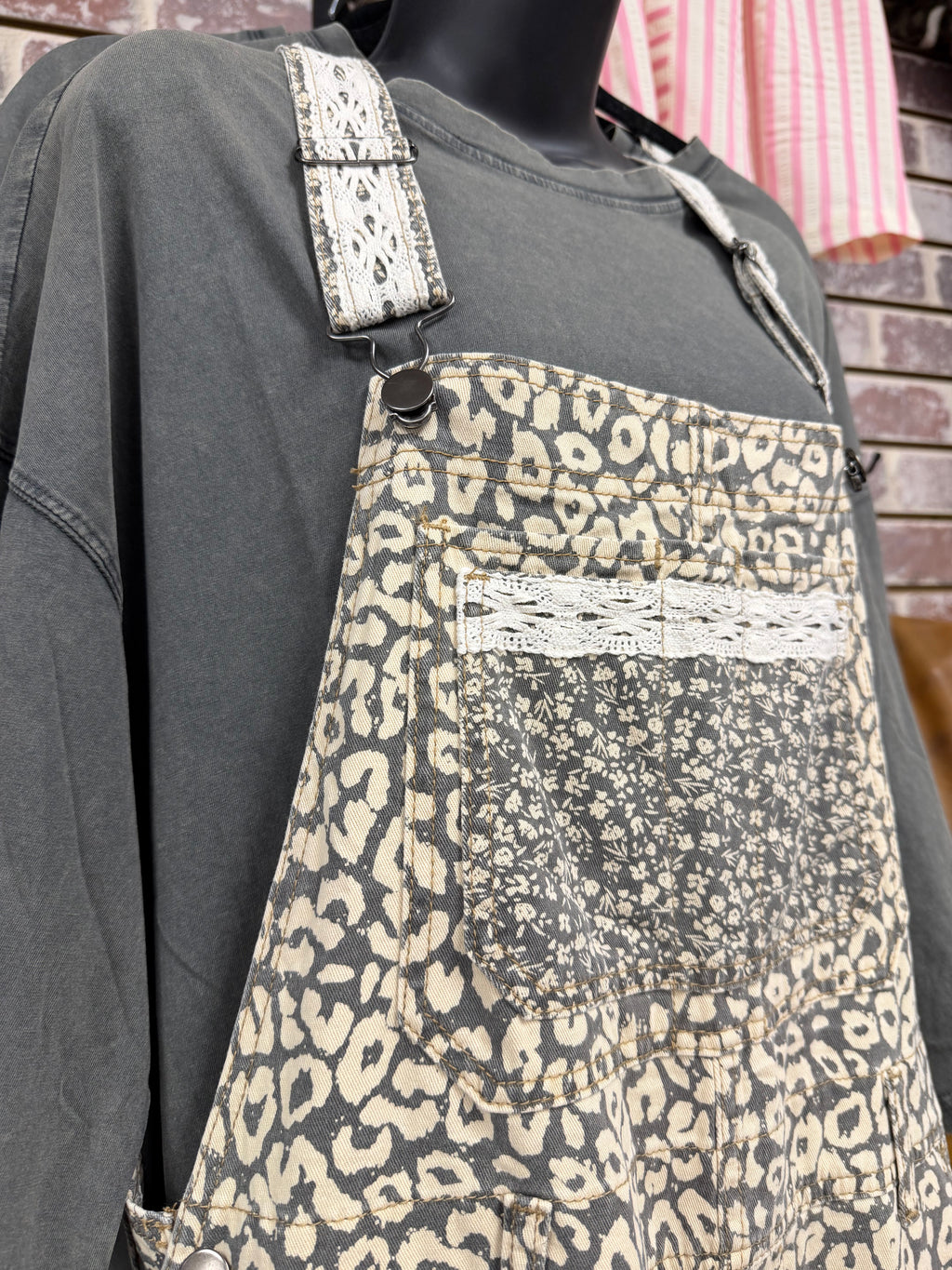 Leopard Washed Overrall Pants