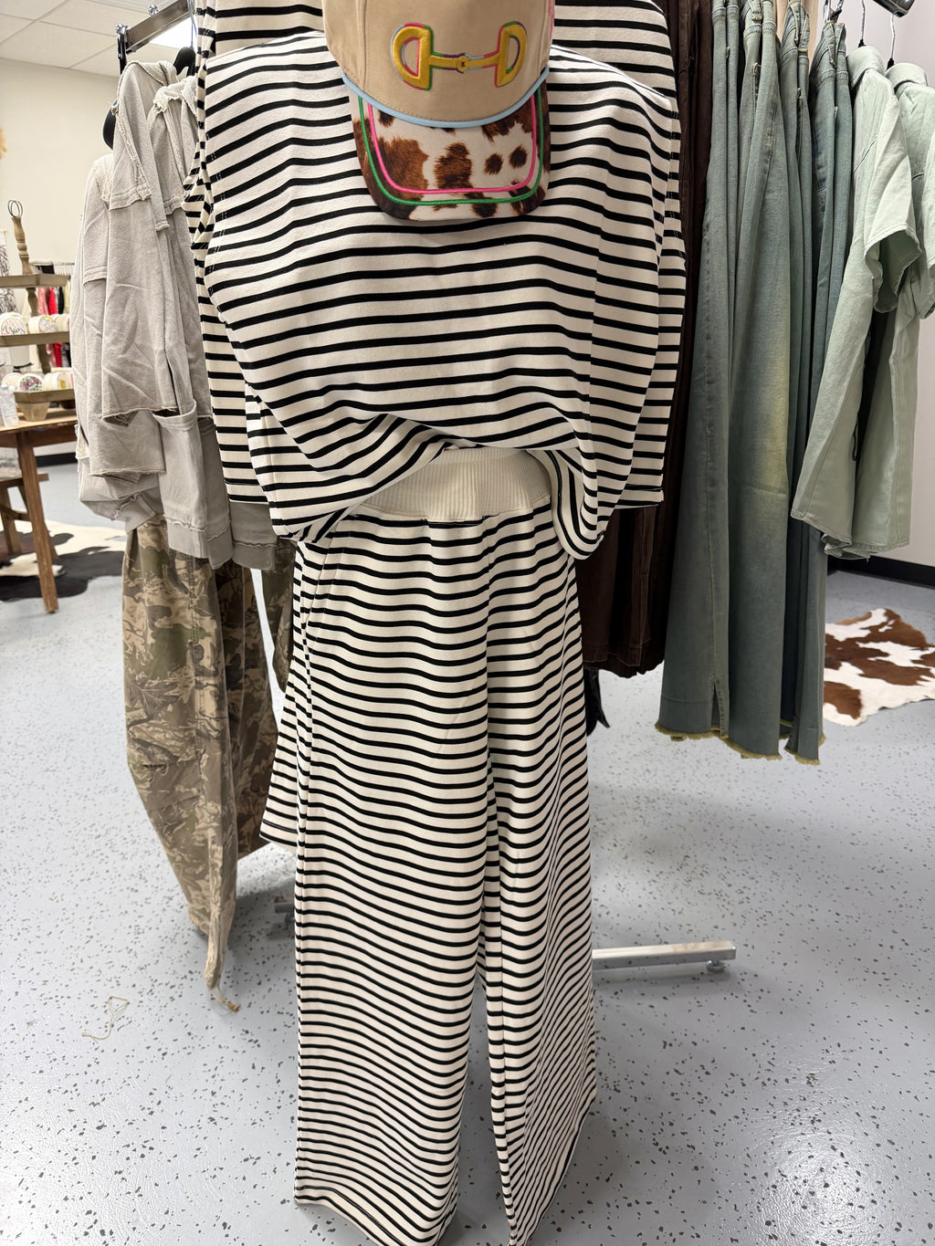 Black & White Striped Set
